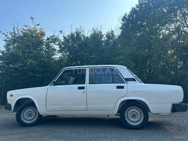 LADA (VAZ) 2107 2009, 13,500 km - 1.6 l - Astara