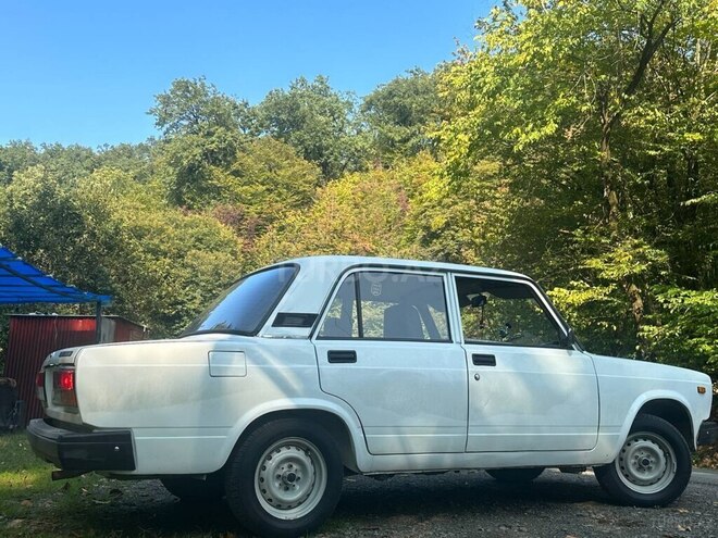 LADA (VAZ) 2107 2009, 13,500 km - 1.6 l - Astara