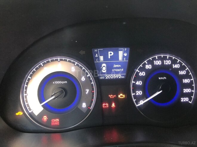 Hyundai Accent 2013, 202,500 km - 1.6 л - Bakı