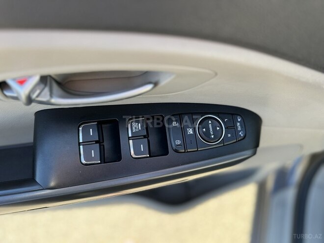 Kia Carnival 2015, 104,000 km - 2.2 l - Bakı