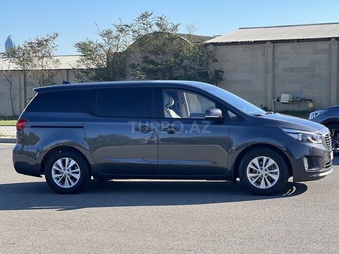 Kia Carnival 2015, 104,000 km - 2.2 l - Bakı