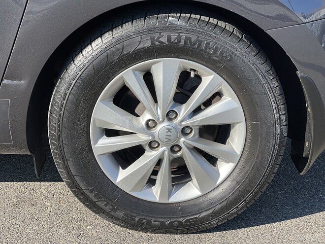 Kia Carnival 2015, 104,000 km - 2.2 l - Bakı
