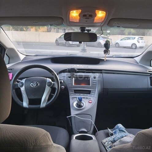 Toyota Prius 2013, 178,000 km - 1.8 l - Bakı