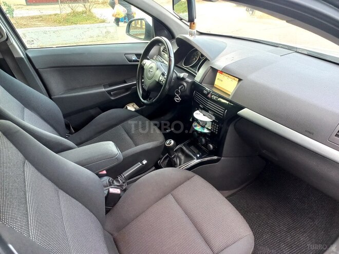 Opel Astra 2010, 288,000 km - 1.7 l - Bakı