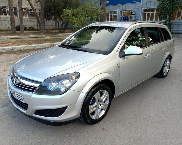Opel Astra 2010, 288,000 km - 1.7 l - Bakı