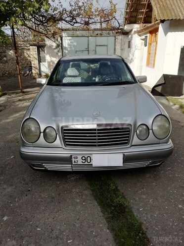 Mercedes E 230 1996, 240,000 km - 2.3 l - Göyçay
