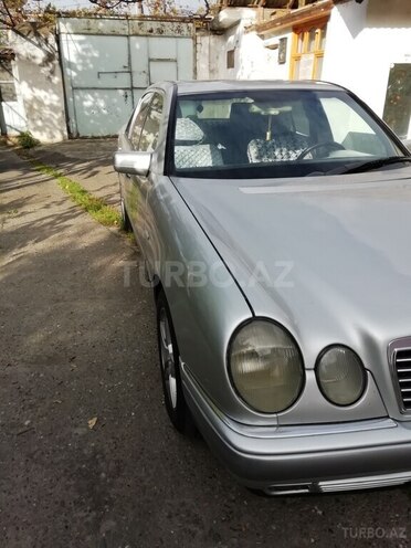 Mercedes E 230 1996, 240,000 km - 2.3 l - Göyçay