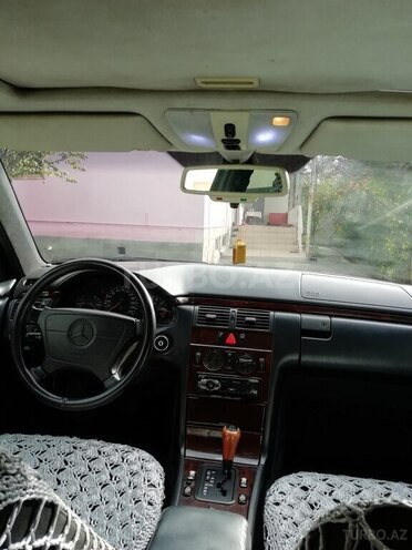 Mercedes E 230 1996, 240,000 km - 2.3 l - Göyçay