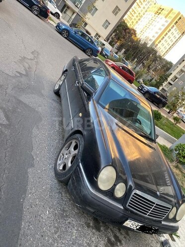 Mercedes E 240 1999, 500,000 km - 2.4 l - Bakı