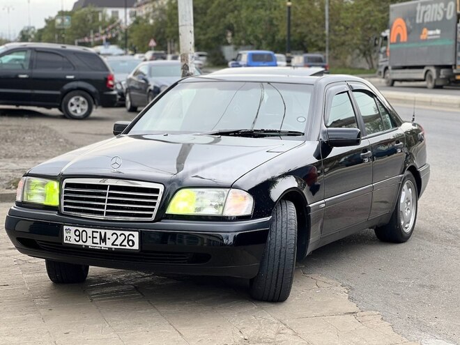 Mercedes C 200 1995, 420,000 km - 2.0 l - Bakı