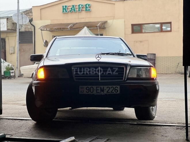Mercedes C 200 1995, 420,000 km - 2.0 l - Bakı