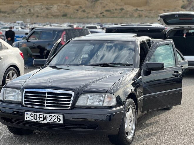 Mercedes C 200 1995, 420,000 km - 2.0 l - Bakı
