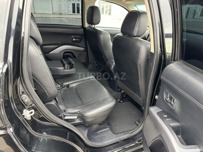 Mitsubishi Outlander 2012, 300,000 km - 2.0 l - Bakı