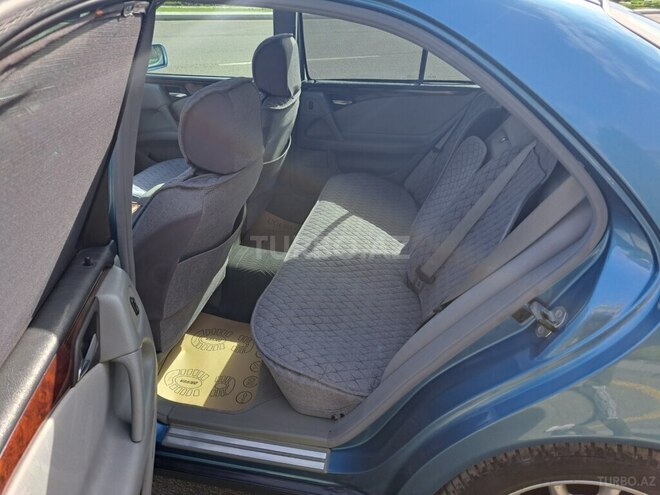 Mercedes E 240 1998, 318,800 km - 2.4 l - Gəncə