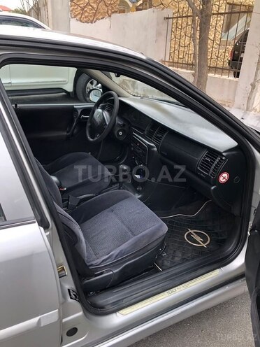 Opel Vectra 1999, 580,000 km - 1.8 l - Sumqayıt