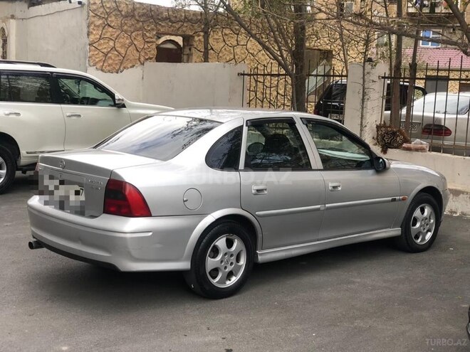 Opel Vectra 1999, 580,000 km - 1.8 l - Sumqayıt