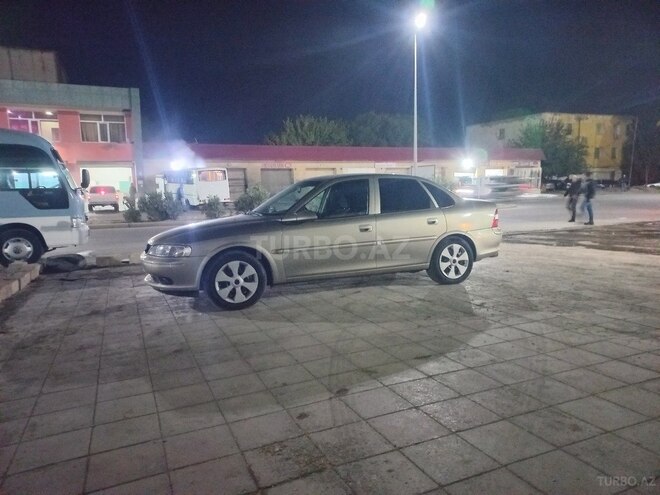 Opel Vectra 1997, 229,000 km - 2.0 л - Sumqayıt