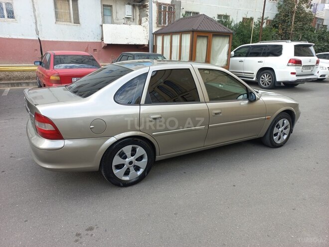 Opel Vectra 1997, 229,000 km - 2.0 л - Sumqayıt