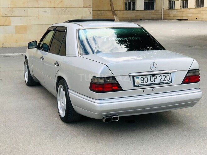 Mercedes E 220 1995, 356,874 km - 2.2 l - Bakı