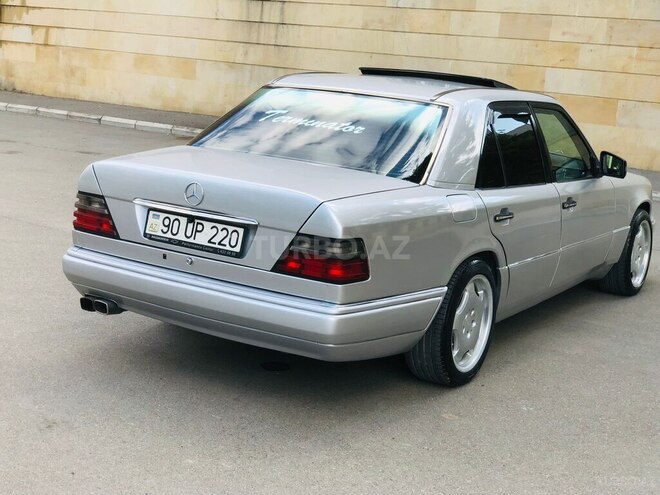 Mercedes E 220 1995, 356,874 km - 2.2 l - Bakı