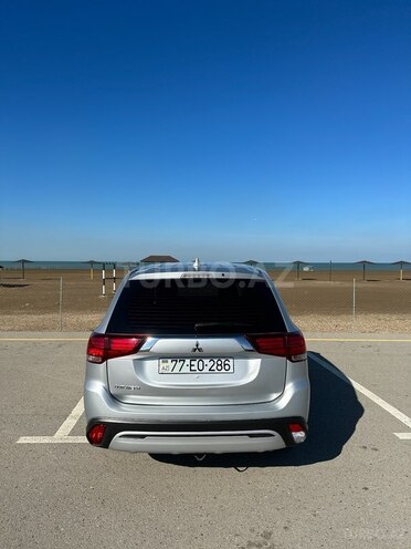 Mitsubishi Outlander 2020, 80,800 km - 2.0 l - Bakı