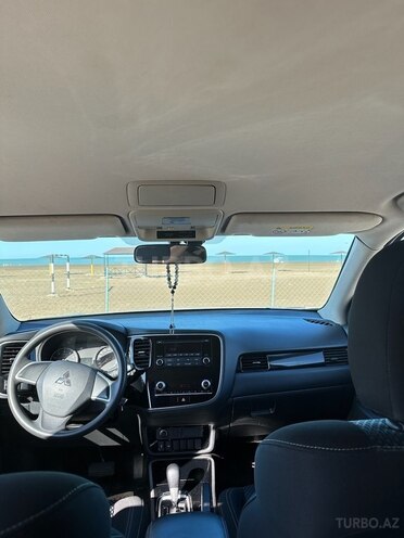 Mitsubishi Outlander 2020, 80,800 km - 2.0 l - Bakı