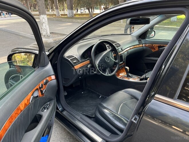 Mercedes E 320 2002, 270,000 km - 3.2 l - Sumqayıt