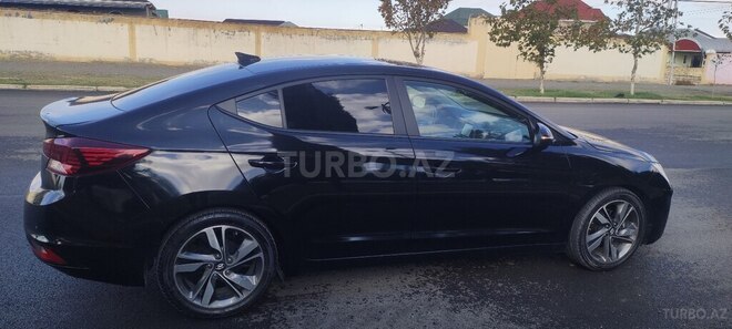 Hyundai Elantra 2019, 100,000 km - 2.0 l - Gəncə