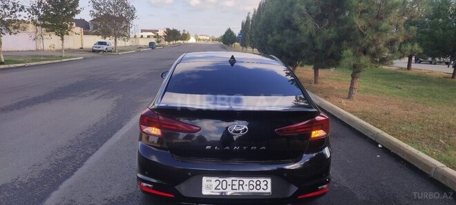 Hyundai Elantra 2019, 100,000 km - 2.0 l - Gəncə