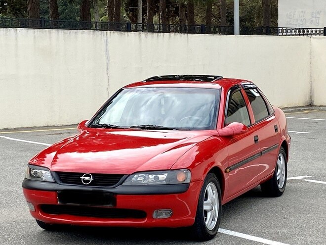 Opel Vectra 1996, 245,800 km - 1.6 l - Sumqayıt