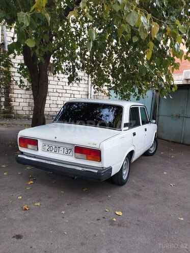 LADA (VAZ) 2107 2006, 19,900 km - 1.6 l - Qazax