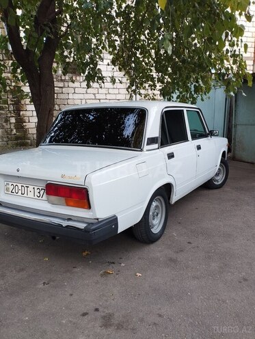 LADA (VAZ) 2107 2006, 19,900 km - 1.6 l - Qazax