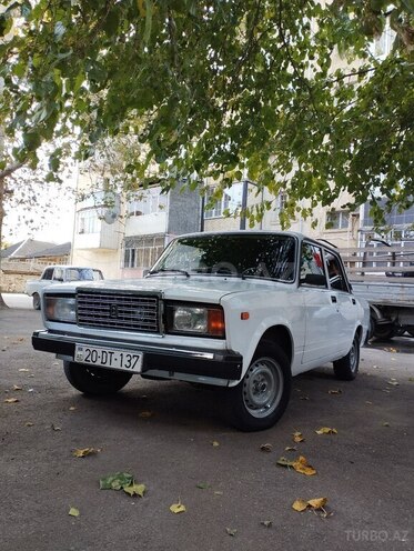 LADA (VAZ) 2107 2006, 19,900 km - 1.6 l - Qazax