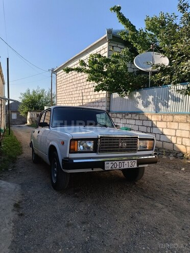 LADA (VAZ) 2107 2006, 19,900 km - 1.6 l - Qazax
