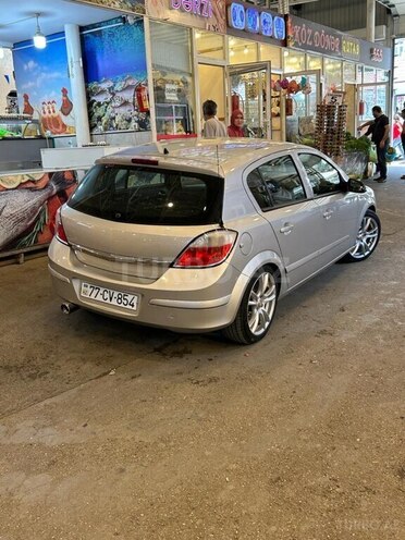 Opel Astra 2004, 260,000 km - 1.4 л - Bakı