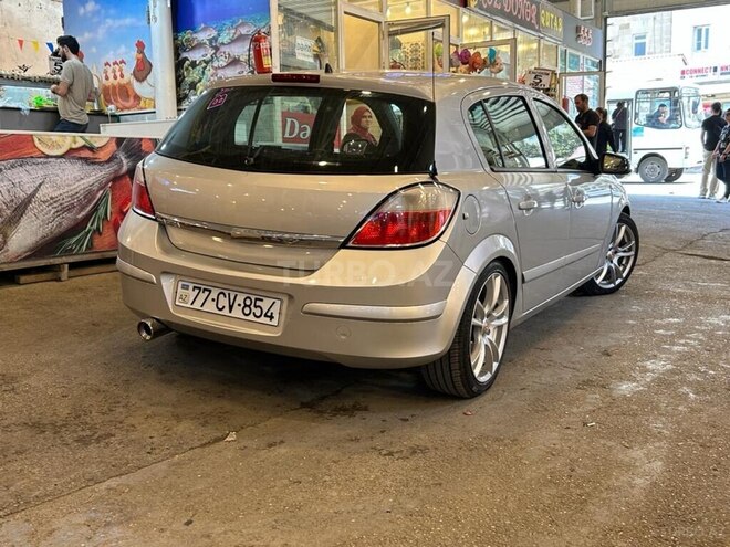 Opel Astra 2004, 260,000 km - 1.4 л - Bakı