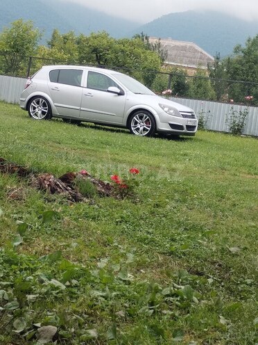 Opel Astra 2004, 260,000 km - 1.4 л - Bakı