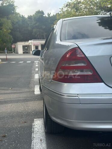 Mercedes C 240 2001, 320,000 km - 2.6 л - Bakı
