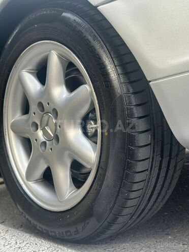 Mercedes C 240 2001, 320,000 km - 2.6 л - Bakı