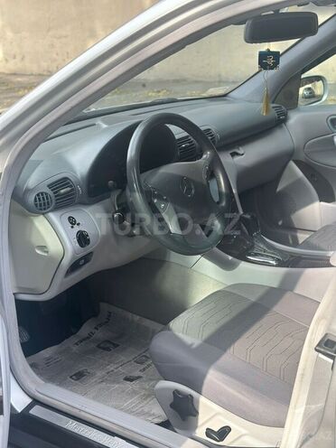 Mercedes C 240 2001, 320,000 km - 2.6 л - Bakı