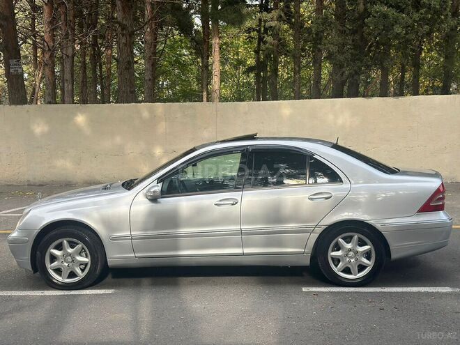 Mercedes C 240 2001, 320,000 km - 2.6 л - Bakı