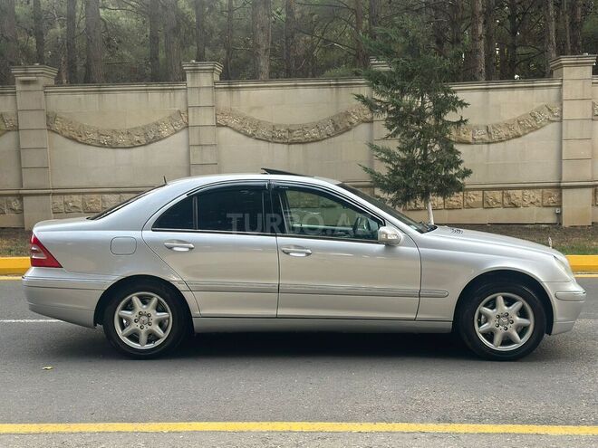 Mercedes C 240 2001, 320,000 km - 2.6 л - Bakı