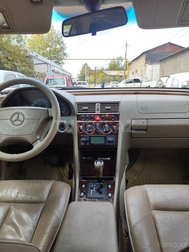 Mercedes C 240 1998, 200,000 km - 2.4 l - Balakən
