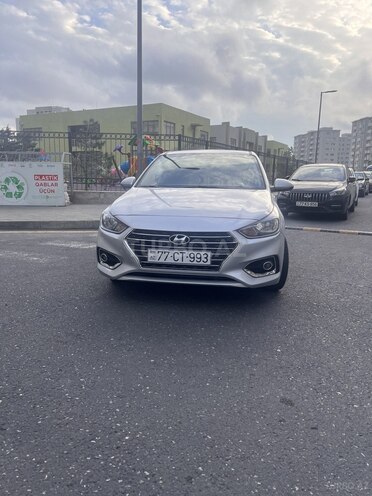 Hyundai Accent 2018, 302,557 km - 1.6 l - Bakı
