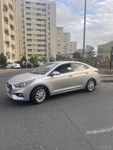 Hyundai Accent 2018, 302,557 km - 1.6 l - Bakı
