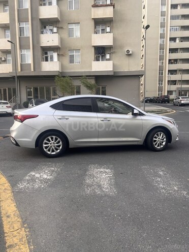 Hyundai Accent 2018, 302,557 km - 1.6 l - Bakı