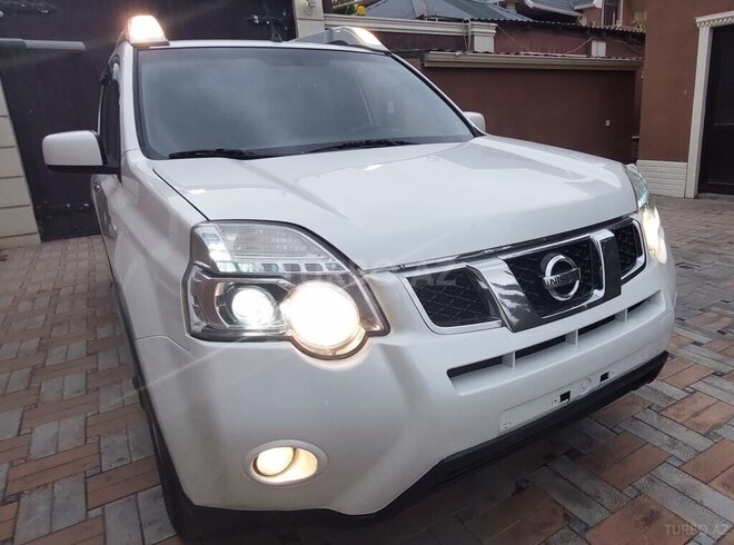 Nissan X-Trail 2012, 235,000 km - 2.5 l - Bakı