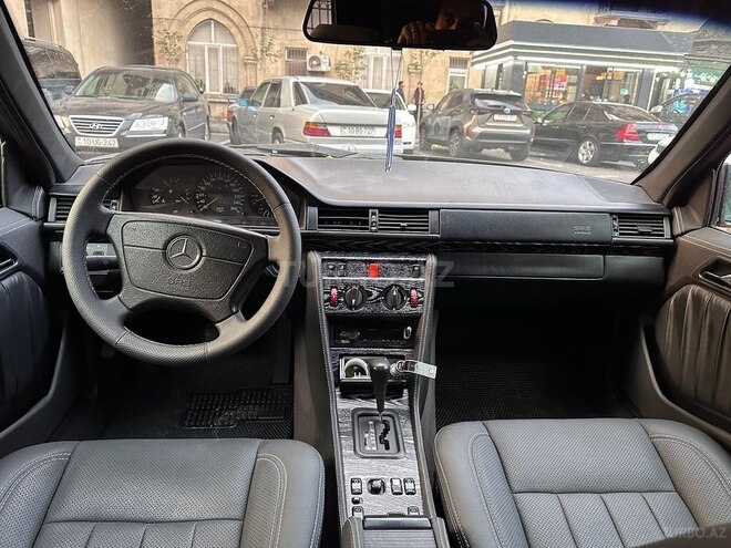 Mercedes E 280 1994, 487,000 km - 2.8 l - Bakı