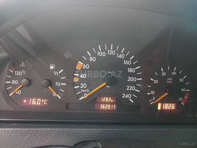 Mercedes C 180 1999, 362,017 km - 1.8 l - İsmayıllı
