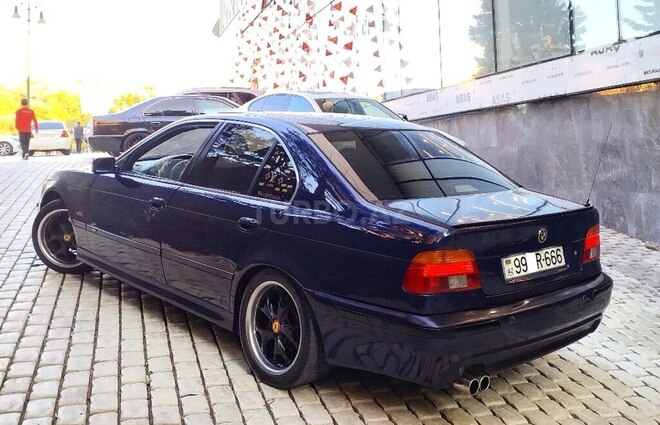 BMW 523 1998, 195,000 km - 2.5 l - Bakı